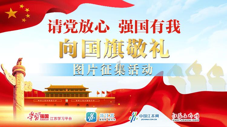 秦岚性感晚装大晒S型身材，44岁美貌依旧！